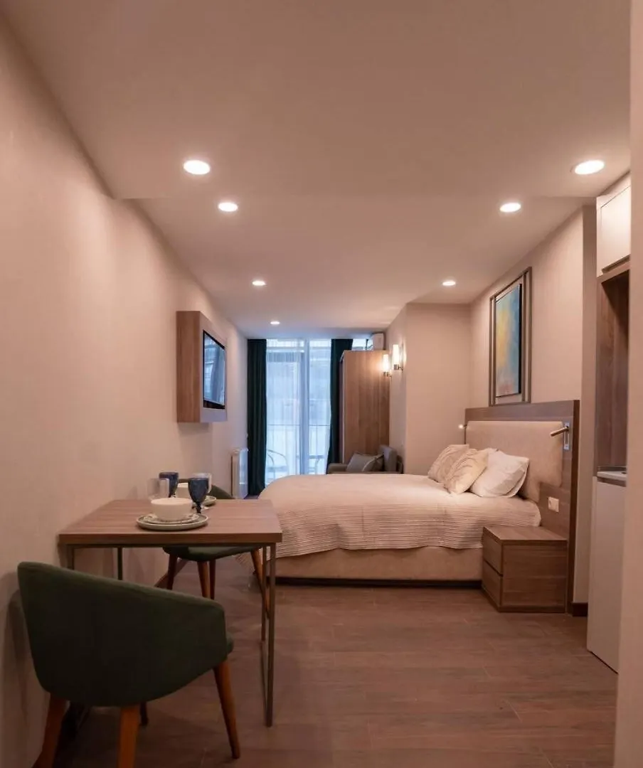 Sunset Studio Apartment Batumi